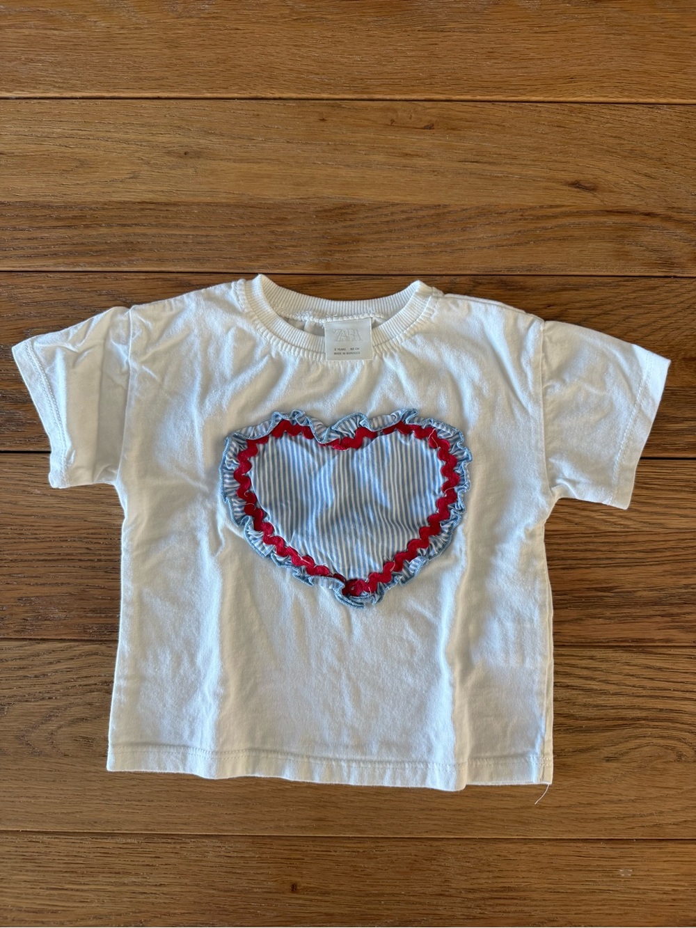 Zara White Short-Sleeve Tee with Ruffled Heart Appliqué